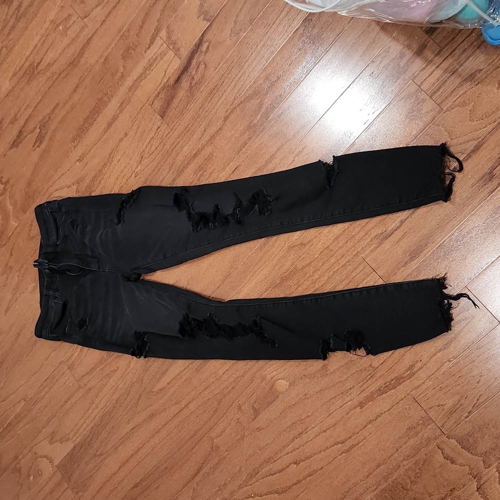 American Eagle distressed black jeans‎